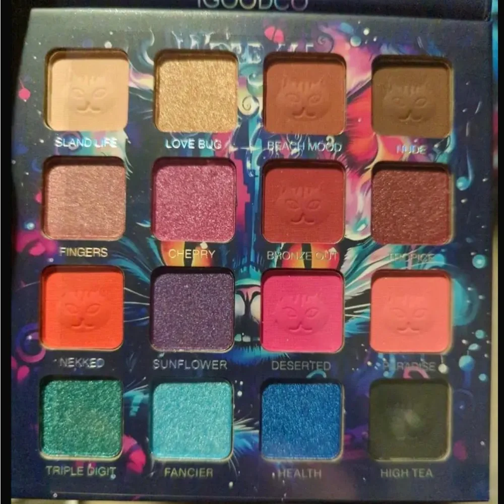 🆕 16-Color Eyeshadow Palette - Cat King Edition, Matte & Shimmer Finishes